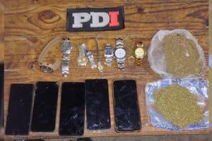 Algunos de los elementos secuestrados. Crédito: Policía de Santa Fe