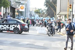 Los inspectores municipales realizarán desvíos en el tránsito. Manuel Fabatía.
