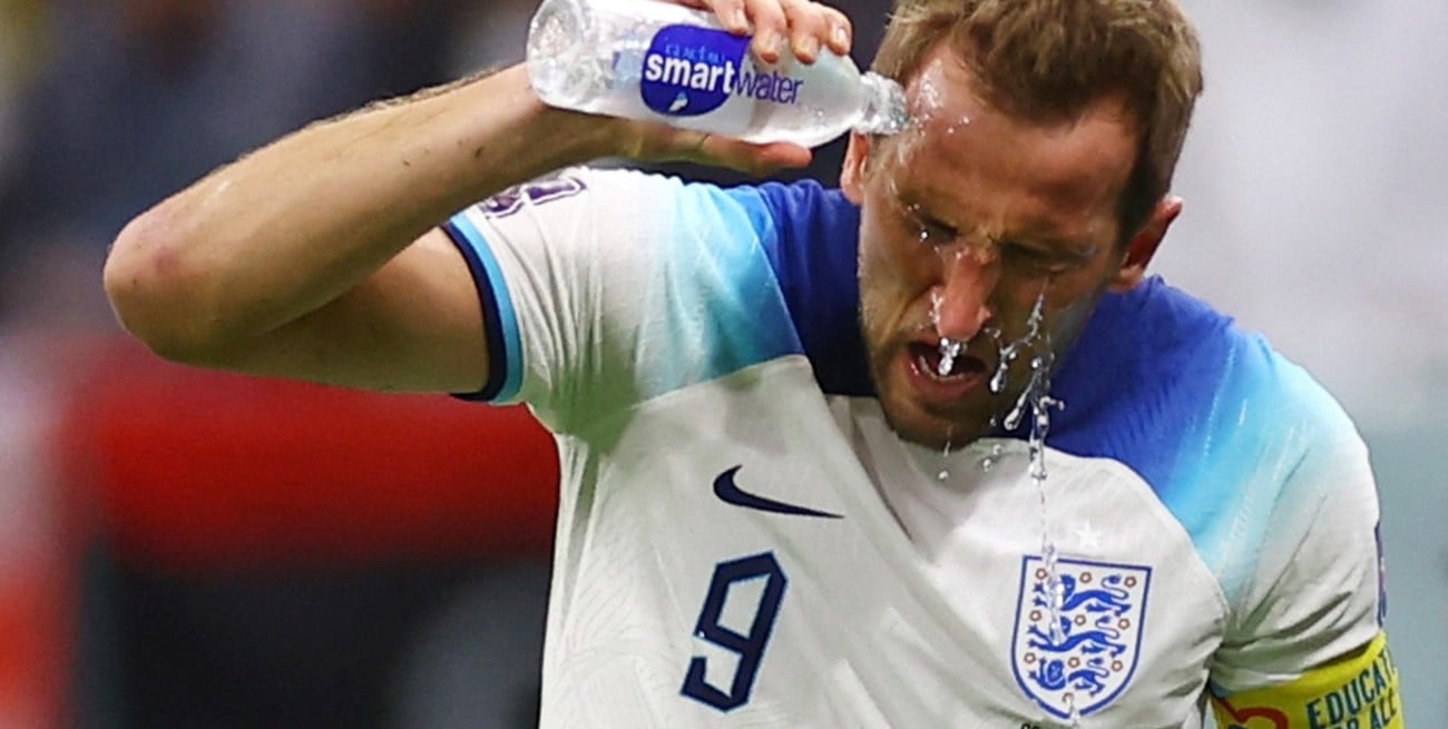 El curioso motivo por el que Inglaterra "esconde" la estrella de su único título mundial