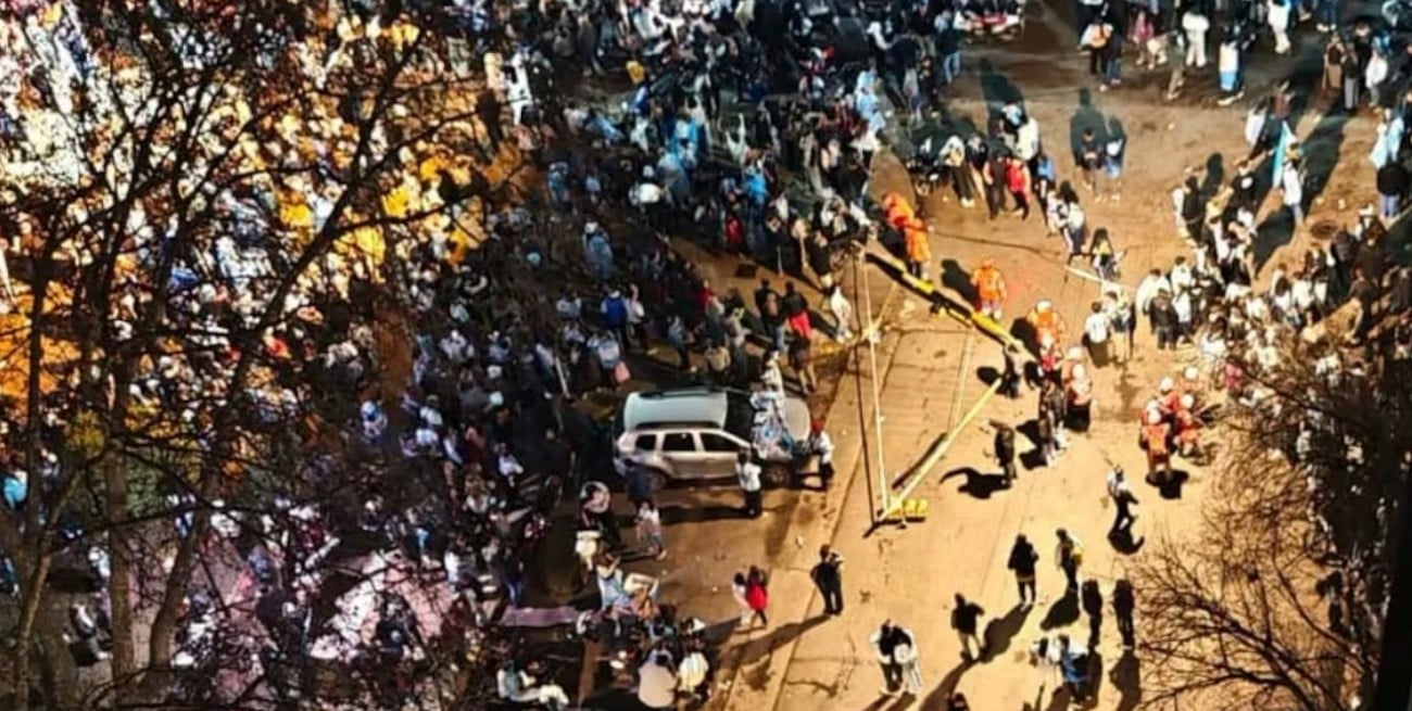 Festejos en Mar del Plata: un semáforo cayó sobre hinchas y hubo tres heridos