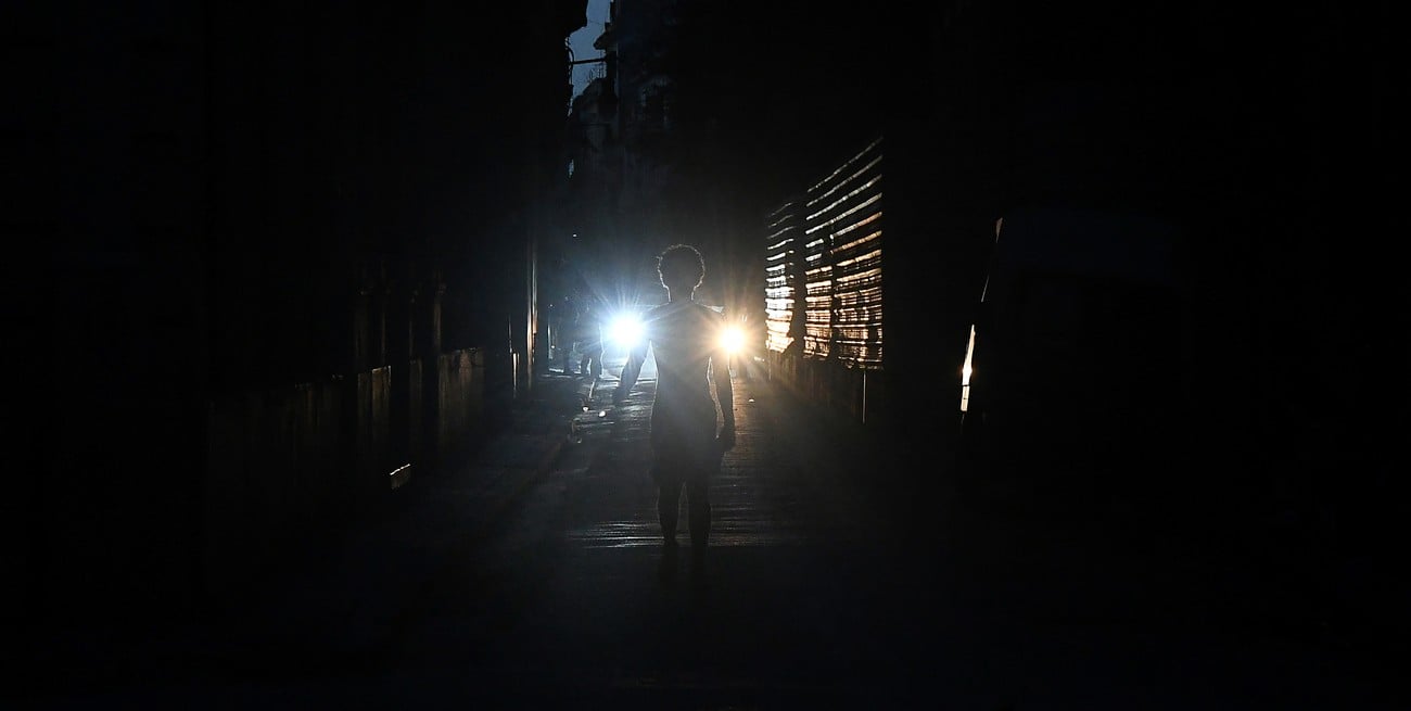 Cuba atribuye el nuevo colapso del sistema eléctrico a las sanciones de Estados Unidos