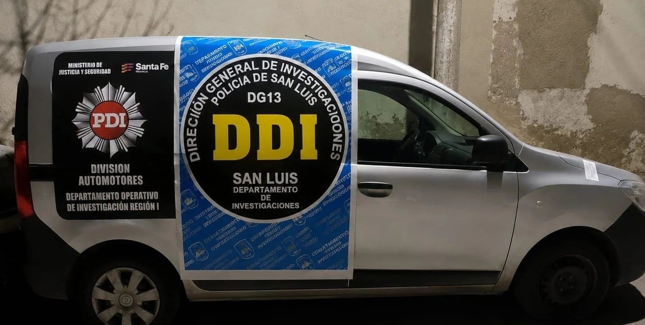 Recuperaron el utilitario de una editorial santafesina, pero buscan al ex vendedor por la retención de libros