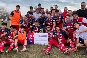 Unión lo ganó en los penales y espera por el vencedor de Romang y Atlético Tostado. Foto: Prensa Copa SF.