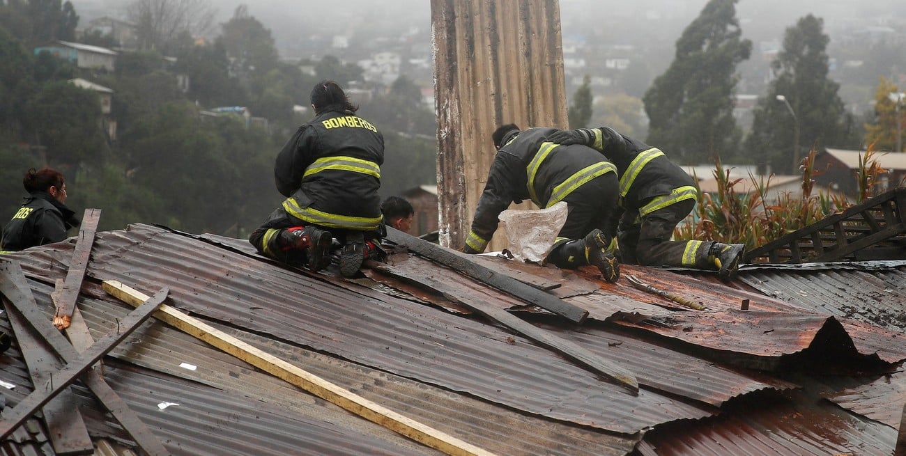 4 muertos y miles de evacuados en Chile por intensos temporales