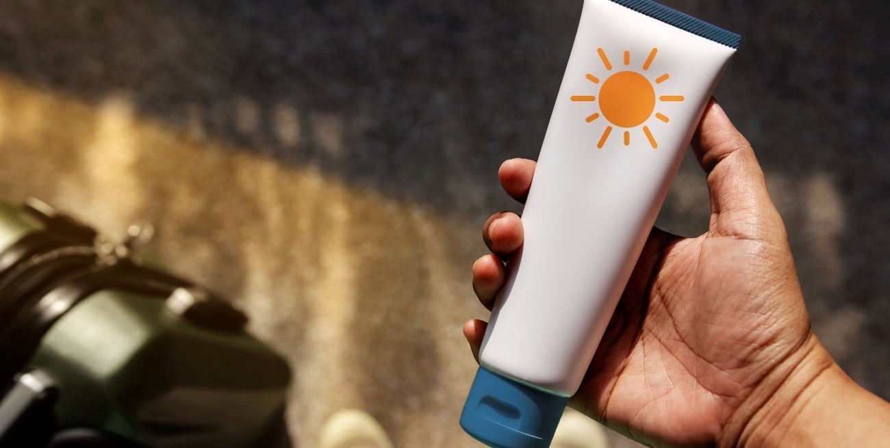 ANMAT prohibió protectores solares: cómo identificar las marcas afectadas y qué hacer si tenés uno en tu casa