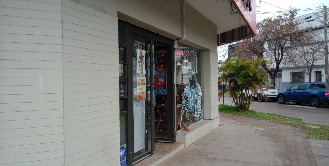 "El susto se queda": asaltaron dos veces en tres días a un drugstore de López y Planes