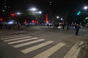 Un grupo de inadaptados atacó a la policía en zona del El Molino Fábrica Cultural. Foto: Manuel Fabatía
