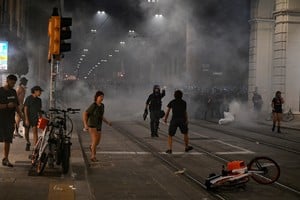 Protestas y violencia en Italia tras la muerte de un migrante marroquí a manos de la policía