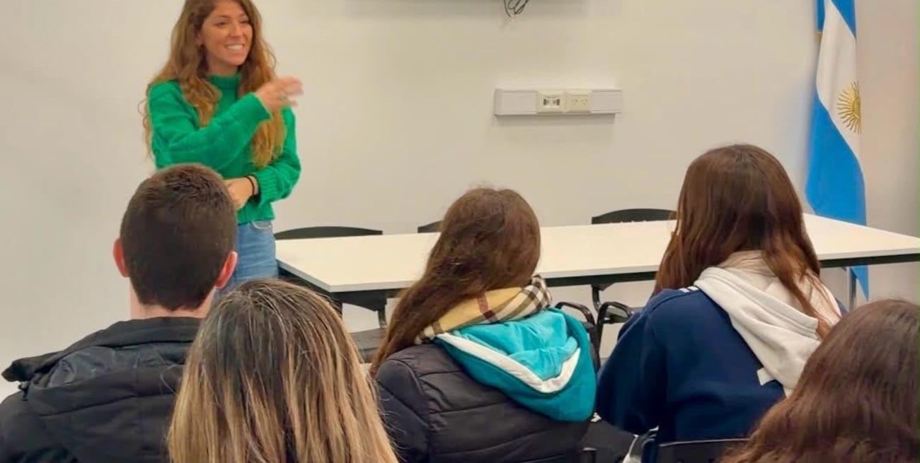 Galnares impulsa capacitaciones para que estudiantes secundarios incorporen herramientas de educación financiera