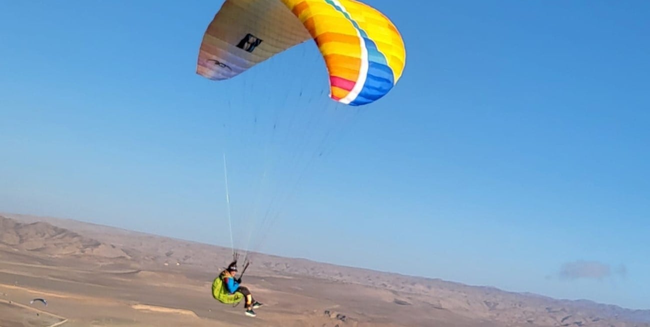Un santafesino logró el Récord Panamericano en parapente: "La emoción fue enorme porque todo se definió ahí"
