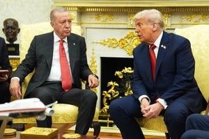 Recep Tayyip Erdogan y Donald Trump en la Casa Blanca. Algunos analistas consideran que esta relación podría marcar el rumbo de los acontecimientos de aquí en adelante.