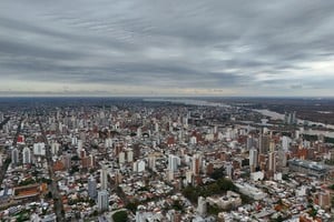 “Como decía Maragall (Pasqual, alcalde de Barcelona entre 1982 y 1997) sobre Barcelona, el 90% de los problemas se resuelven en el área metropolitana: transporte, tratamiento de residuos y, vital para Santa Fe, el trabajo con las cuencas hídricas, ya que el agua no tiene límites jurisdiccionales”. Fernando Nicola.