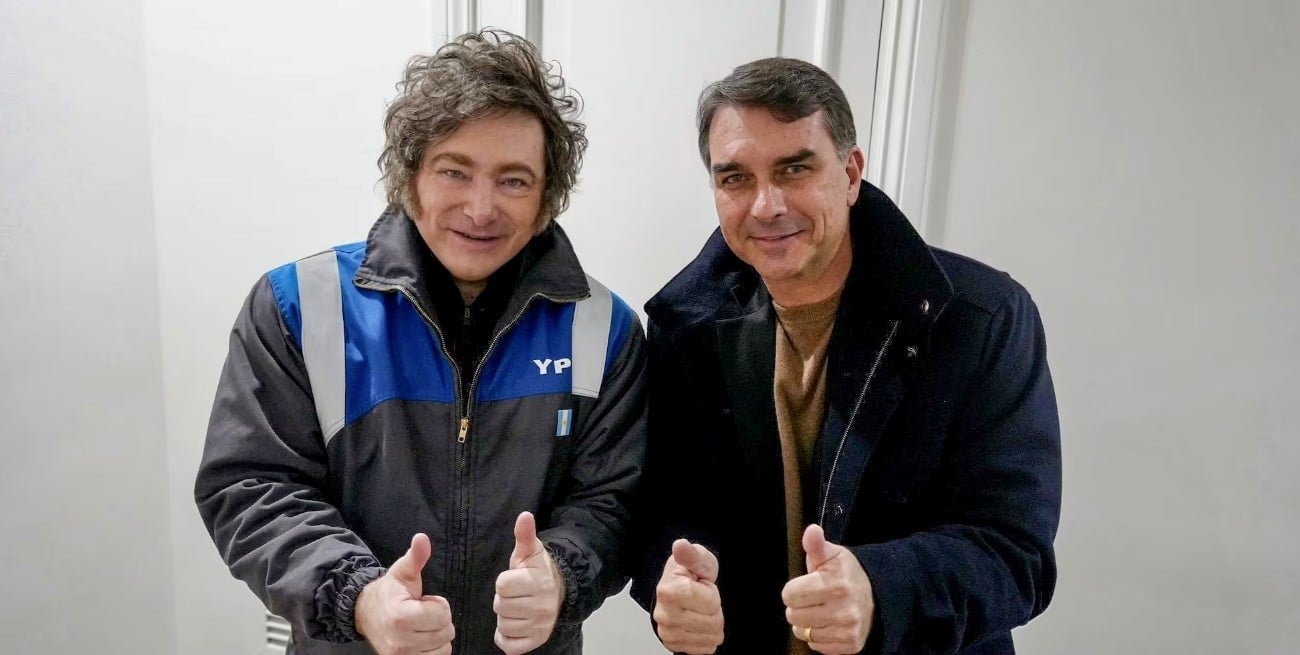 Milei viaja a Brasil: se reunirá con Flávio Bolsonaro y recibirá una condecoración