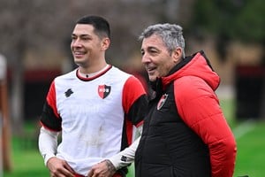 Kudelka junto a Franco Escobar, uno de los refuerzos
