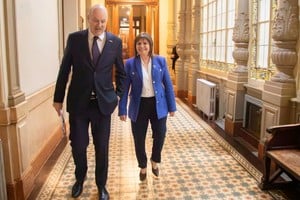 Bullrich y Sturzenegger buscan consensos antes del 6 de agosto para evitar más postergaciones