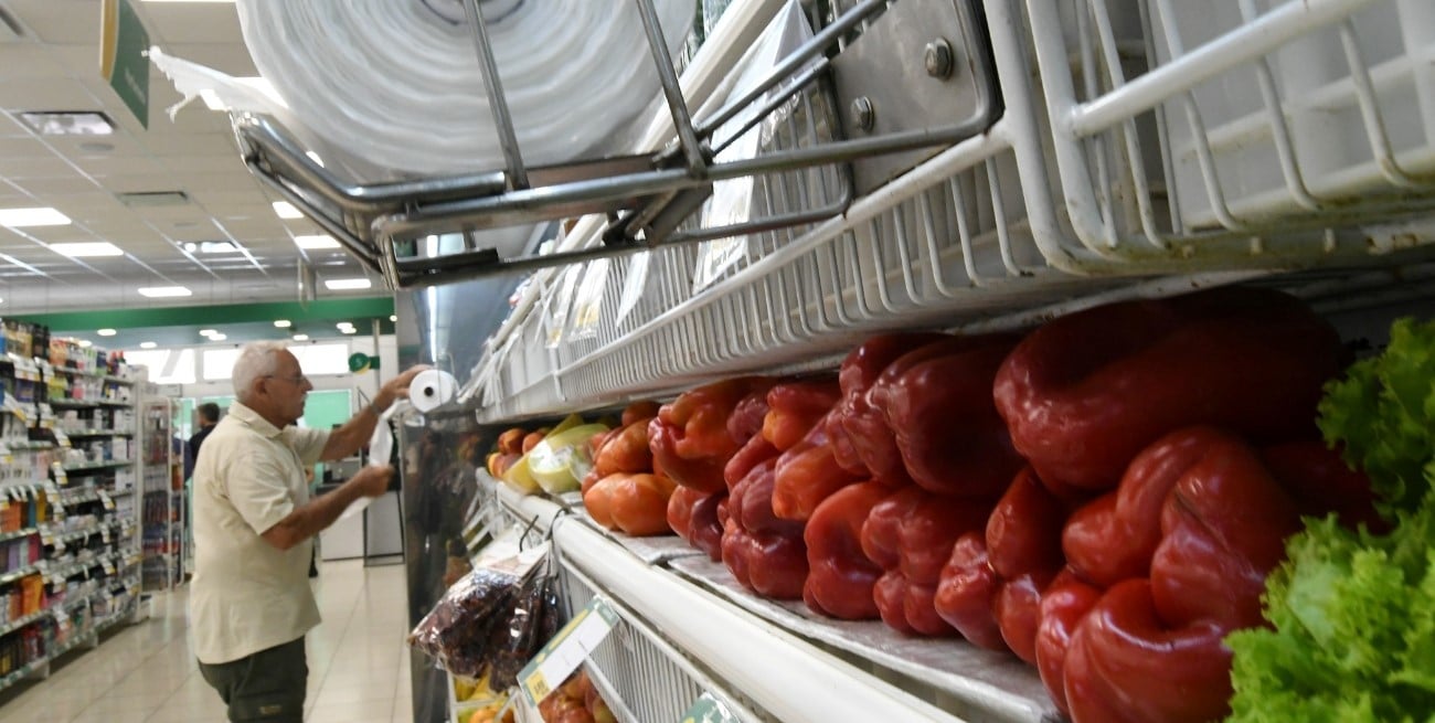 La confianza del consumidor se desplomó más de 12% en julio