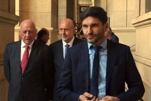 Pullaro gobierna con mayoría propia en ambas cámaras. Bonfatti y Perotti tuvieron minoría en Diputados.