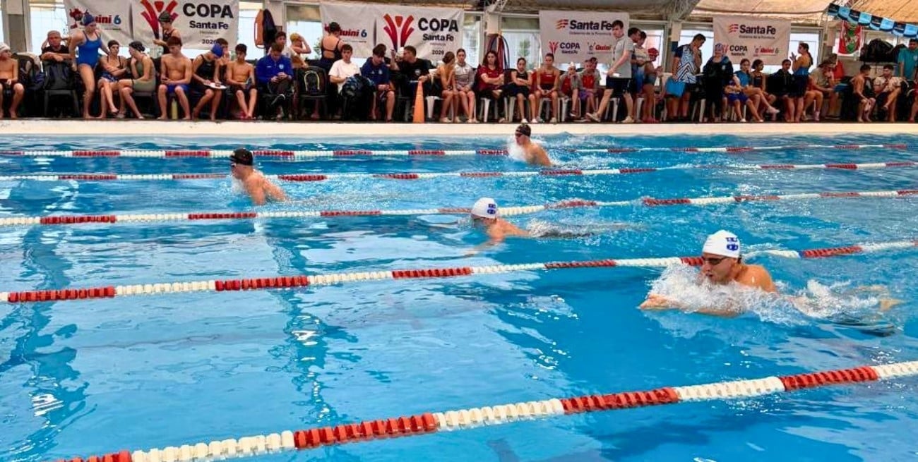 La Copa Santa Fe vivió una intensa segunda etapa con más de un centenar de nadadores en competencia
