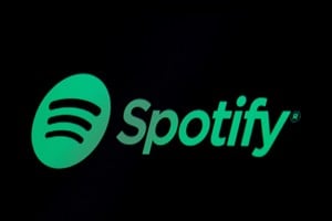 Spotify reconoció problemas en su página web y aseguró que ya investigaba la falla global. Foto: Reuters