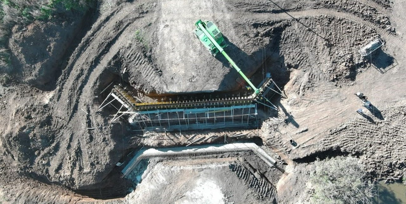 Avanza la obra hídrica del Arroyo Frías para reducir el riesgo de anegamientos en el sur santafesino