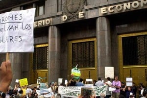 Ahorristas argentinos en plena protesta.