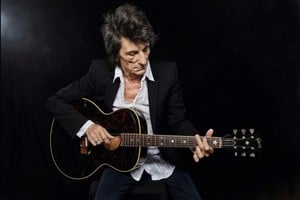 El recorrido abarca desde sus primeros pasos en los clubes de Londres con The Birds, sus etapas en The Creation, el Jeff Beck Group y Faces, hasta su legado junto a los Rolling Stones. Foto: Gentileza DF Entertainment