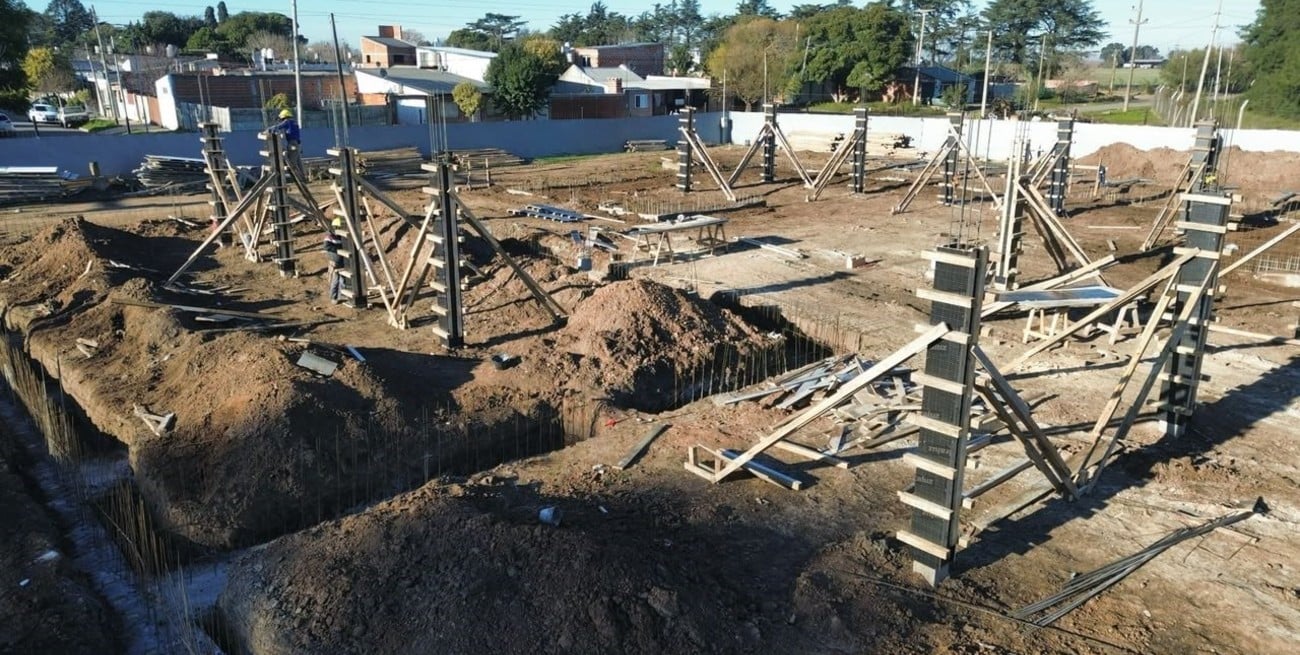 Comenzó la construcción del nuevo Comando Radioeléctrico de Villa Constitución