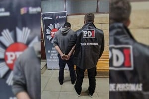 Traslado del involucrado a sede policial. Foto: Gentileza
