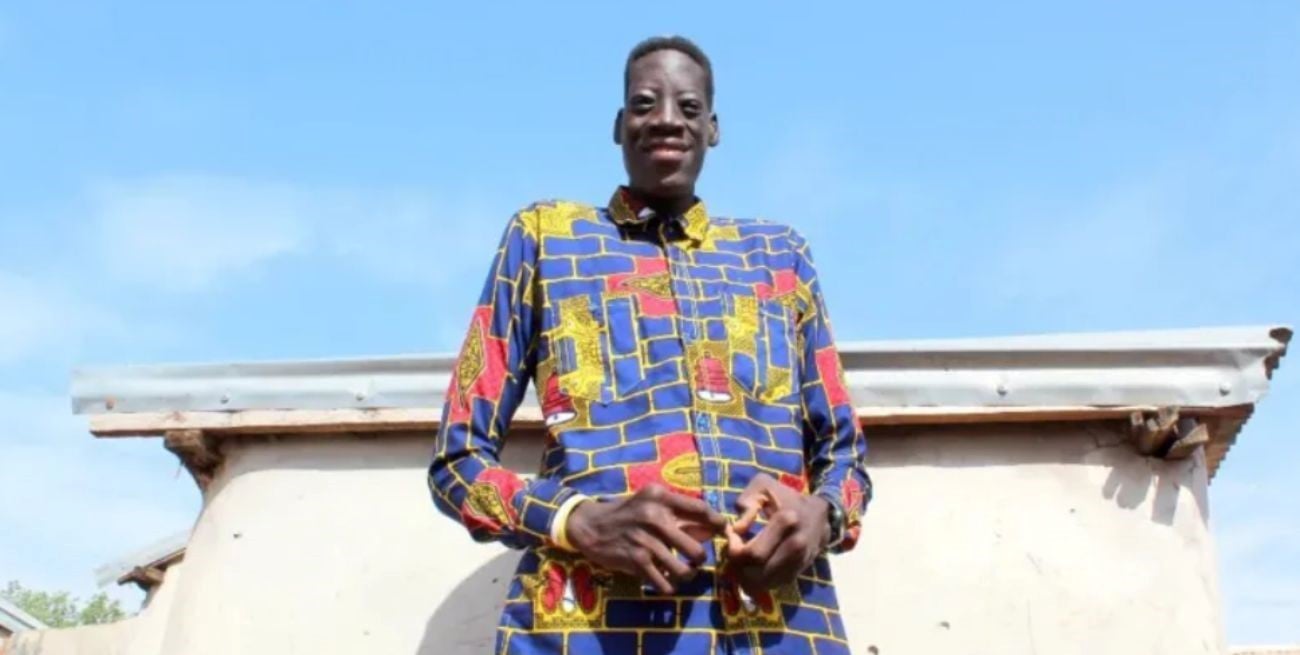 Murió Sulemana Abdul Samed, el hombre más alto de Ghana