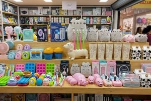 La oferta casi interminable de artículos de todo tipo en grandes bazares. 