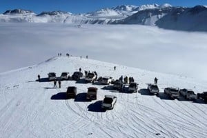 Un fuerte temporal de nieve volvió a complicar la situación en la alta montaña mendocina