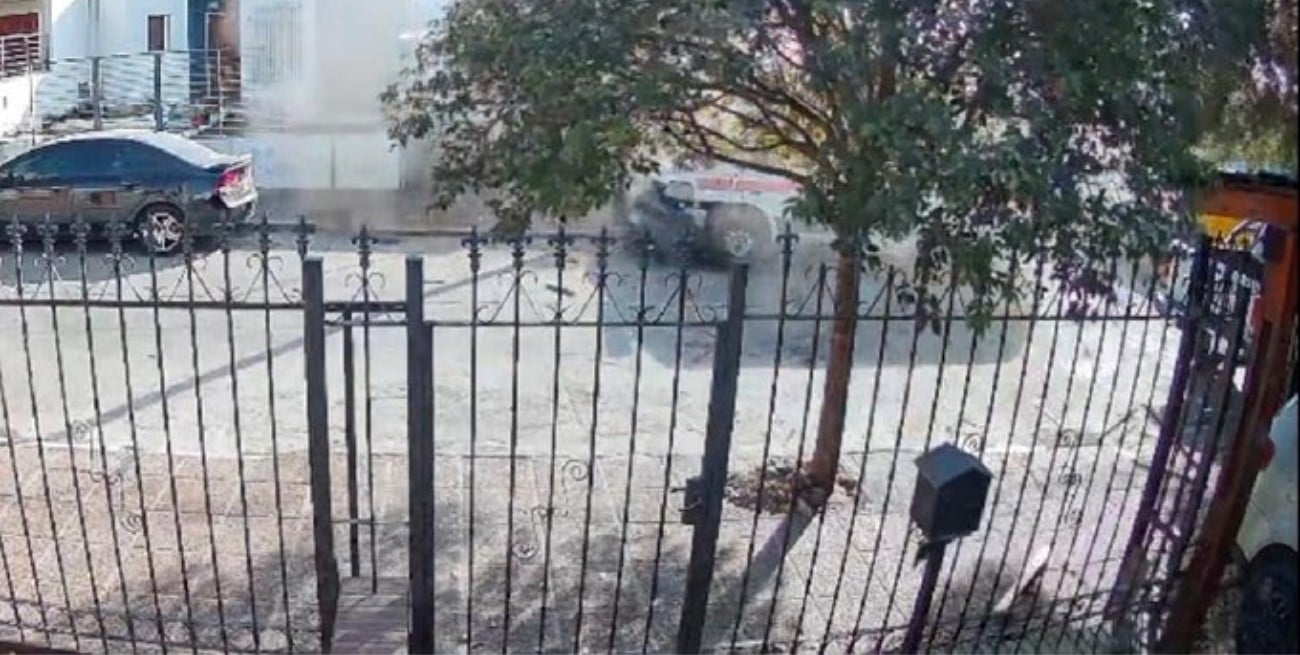Video: una explosión destruyó una casa en Córdoba y dos personas resultaron heridas