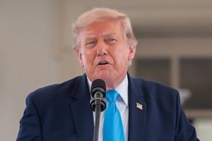 "A medida que se complete el desarme, las fuerzas israelíes se retirarán", dijo Trump