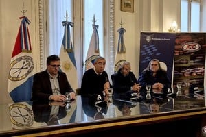 La competencia fue presentada oficialmente en el Salón Carrasco de la Municipalidad de Rosario, con la presencia del presidente de la ACTC, Hugo Mazzacane; el intendente Pablo Javkin; y el responsable del autódromo, Fabián Svegliati.