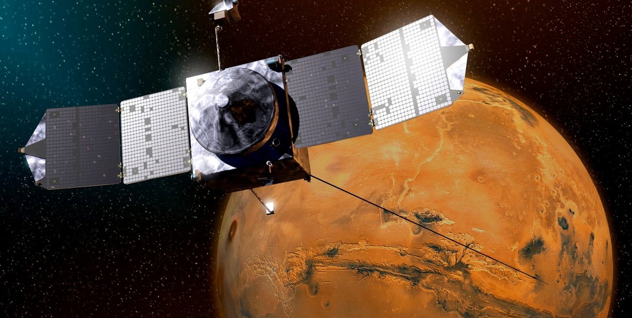 La NASA descubrió un extraño patrón con forma de panal en el suelo de Marte: qué significa