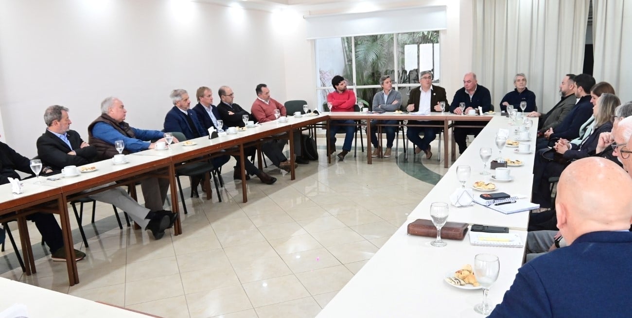“Tenemos que construir un modelo productivo que incluya a todos los sectores”