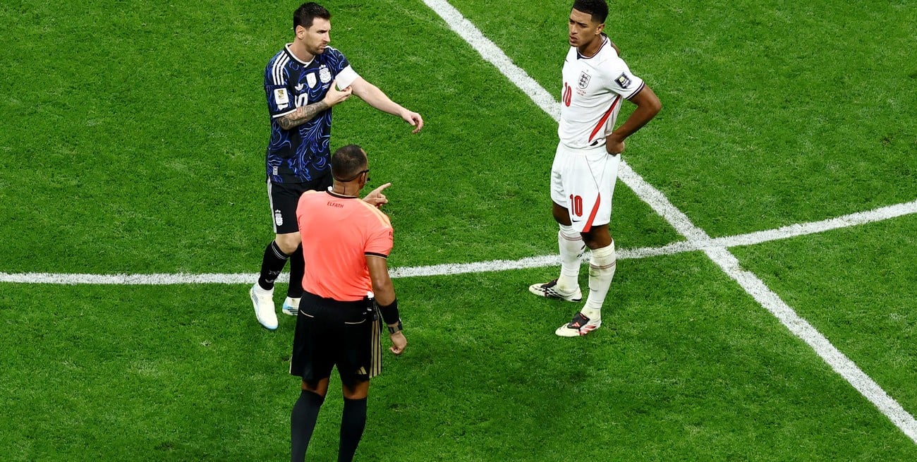 Publicaron la emocionante remontada de Argentina ante Inglaterra vista desde la cámara del árbitro
