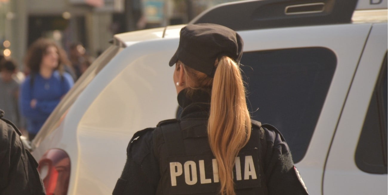 Investigan la muerte de una mujer policia tras un confuso incidente