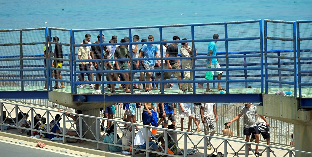 Confirman que fueron 50 mil los que ingresaron ilegalmente a Ceuta: ya retornó la mayoría
