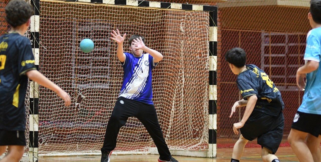 Un sábado a puro handball en Santa Fe: el Nacional de Clubes mostró un gran nivel y una importante convocatoria