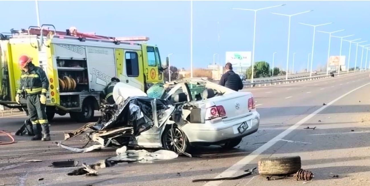 Murió un automovilista tras chocar contra un colectivo de turismo en Mendoza