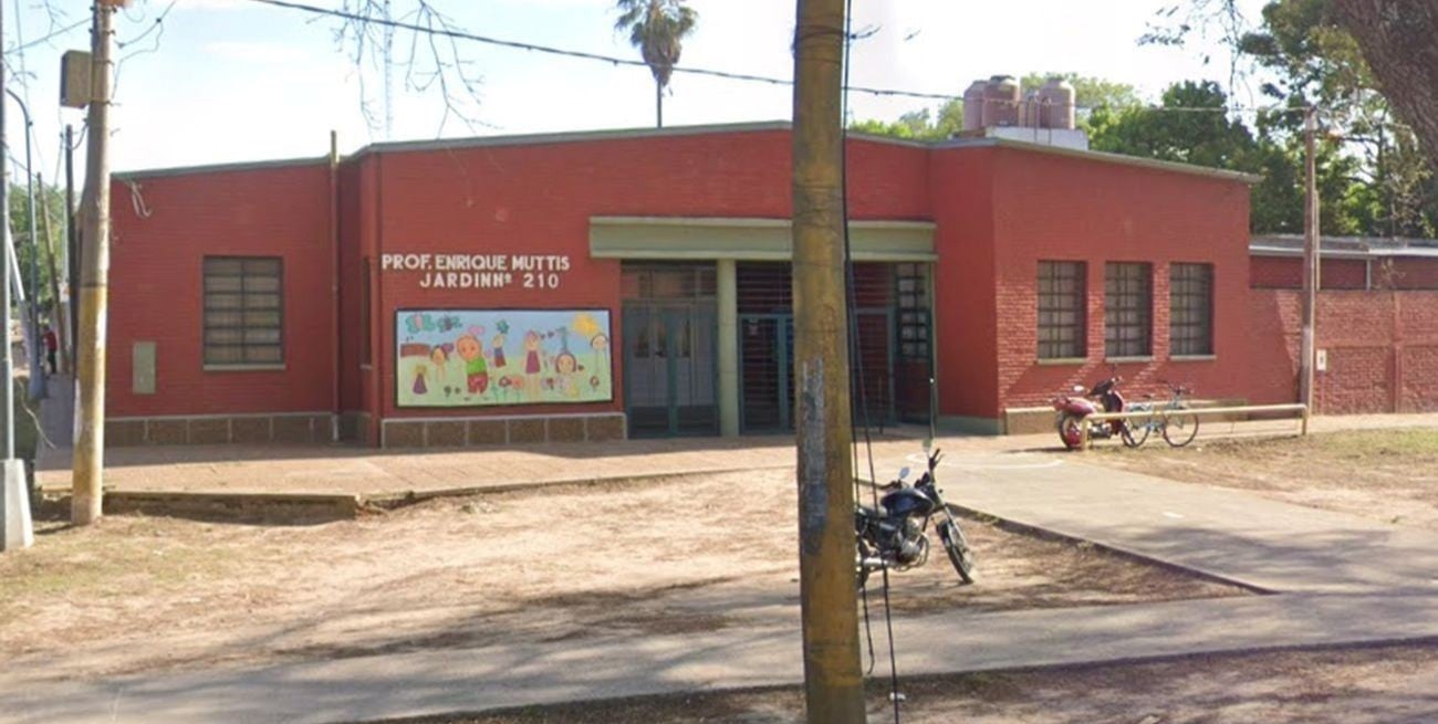 Robo en un jardín de infantes de barrio Yapeyú: se llevaron una antena de Wi-Fi y materiales de una obra en construcción
