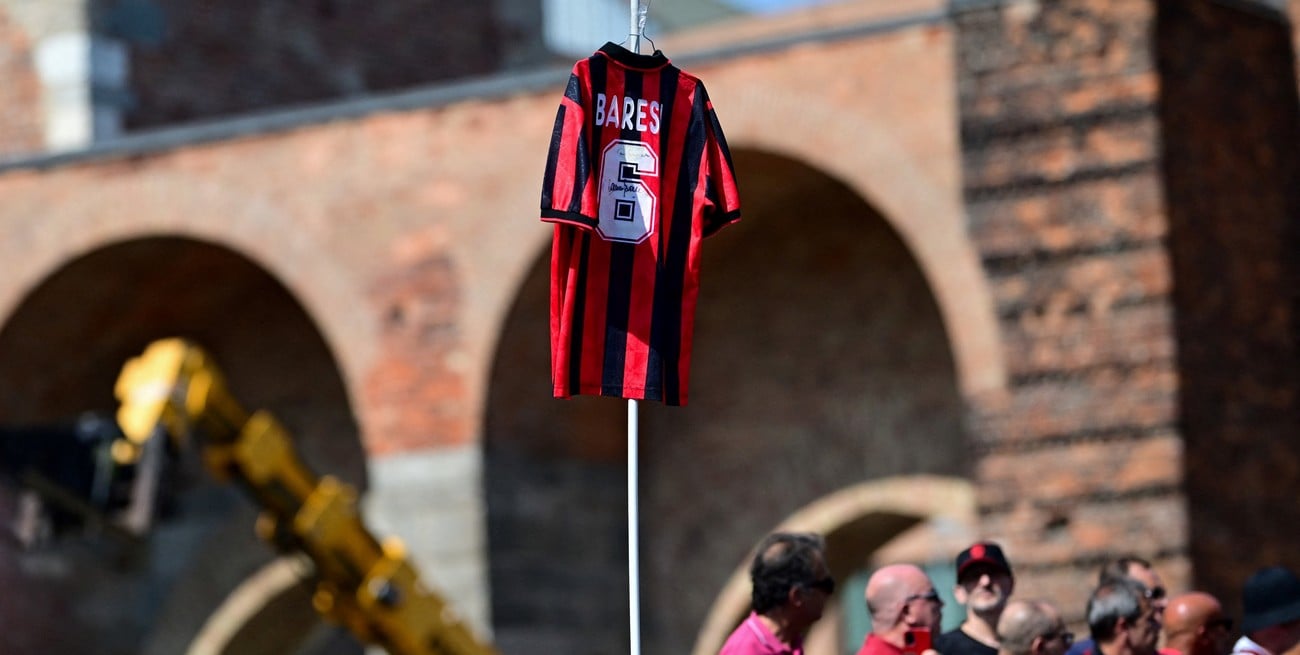 Milan despidió a Franco Baresi con una multitudinaria ceremonia
