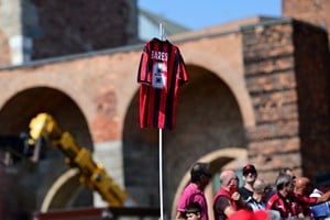 Miles de hinchas participaron de la despedida de Franco Baresi en la Basílica de San Ambrosio. Foto: Reuters
