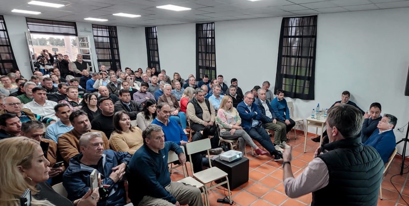 Ceres fue sede del cierre de la primera ronda de jornadas regionales sobre prevención hídrica
