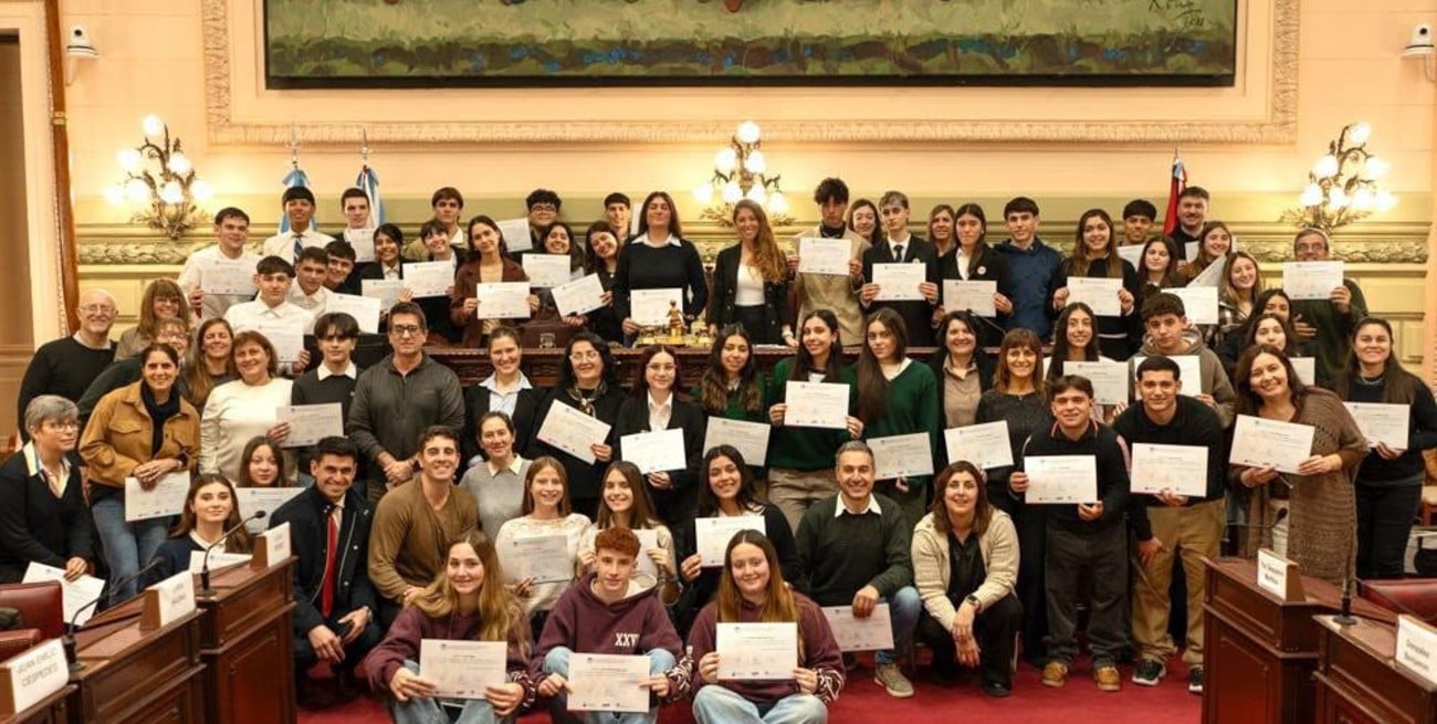 Galnares organizó una nueva jornada de "Diputados por un Día" con estudiantes del departamento General López