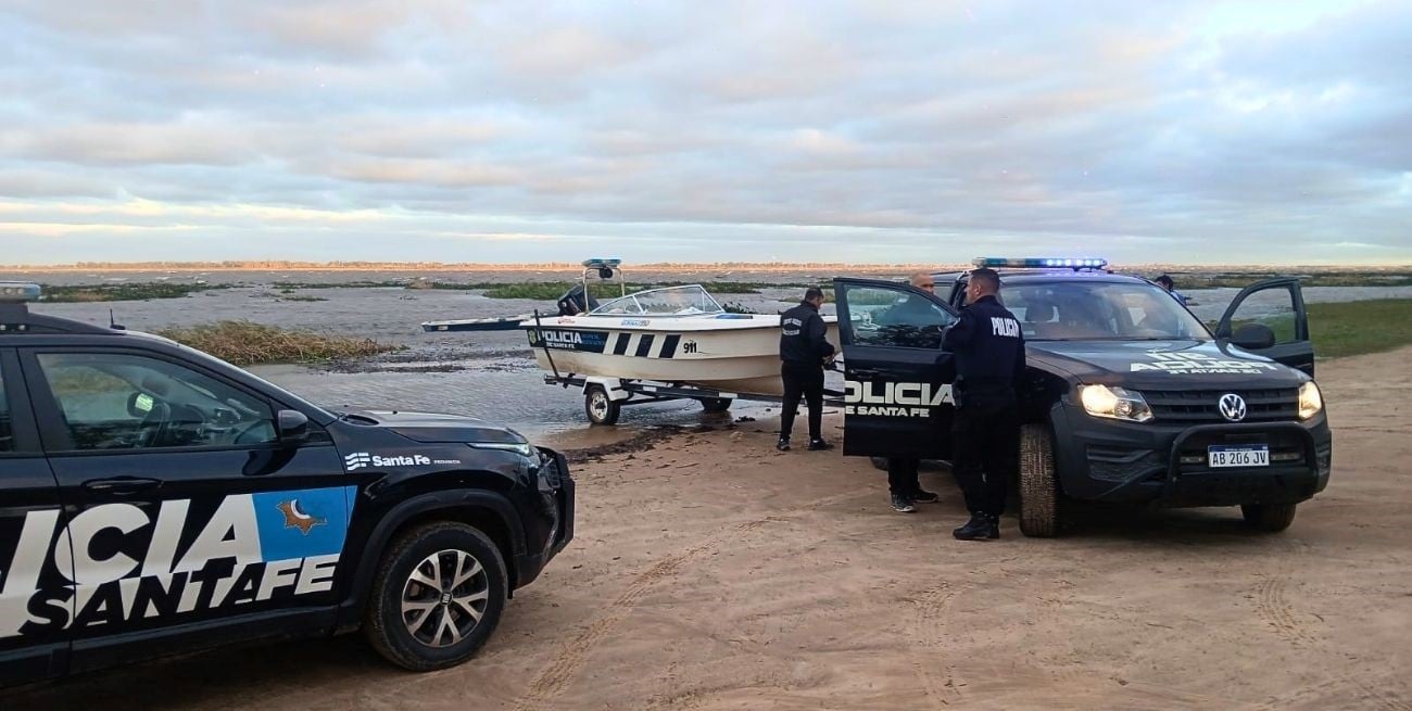 Buscan intensamente a un hombre que desapareció mientras practicaba kitesurf en Paraje El Chaquito