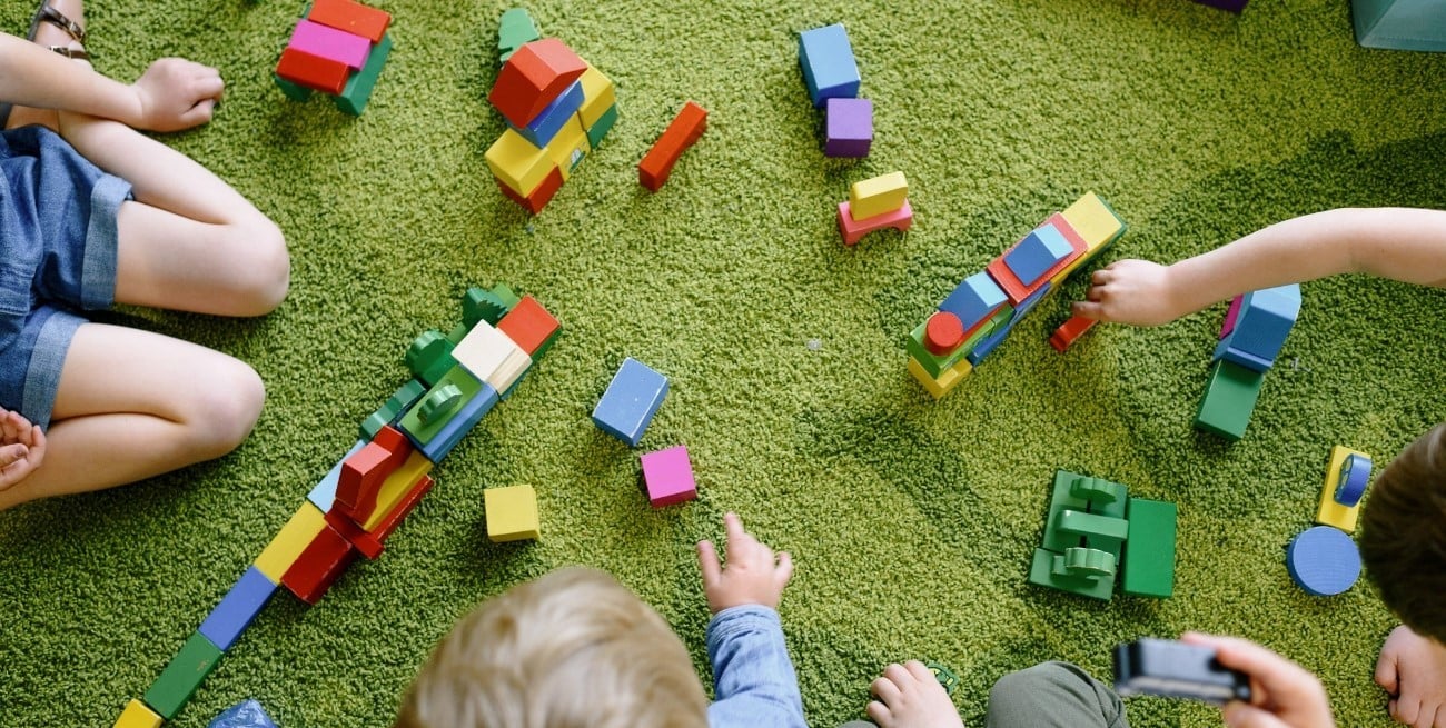 ¿No sabés qué regalar para el Día de las Infancias? Ideas según la edad para acertar y estimular el desarrollo de los chicos