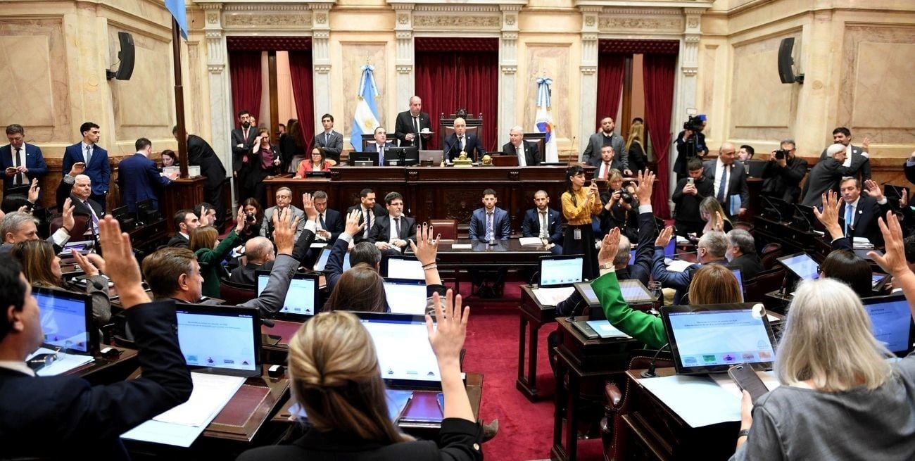 El Senado aprobó el proyecto que agiliza los desalojos y limita las expropiaciones