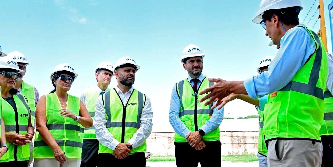 Pullaro viaja a Chile con agenda productiva vinculada al puerto de Rosario